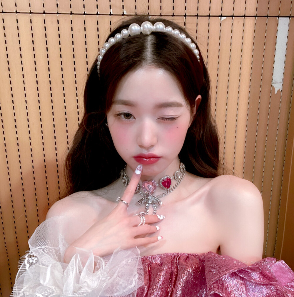 ►张元英 李瑞 安宥真头像