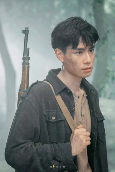 胡一天 ｜凭栏一片风云起