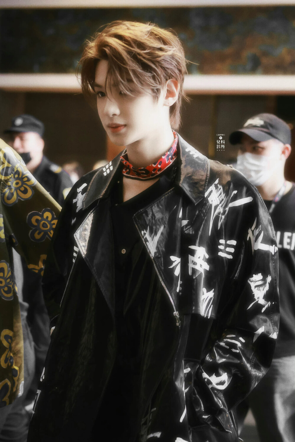 黄明昊 Justin