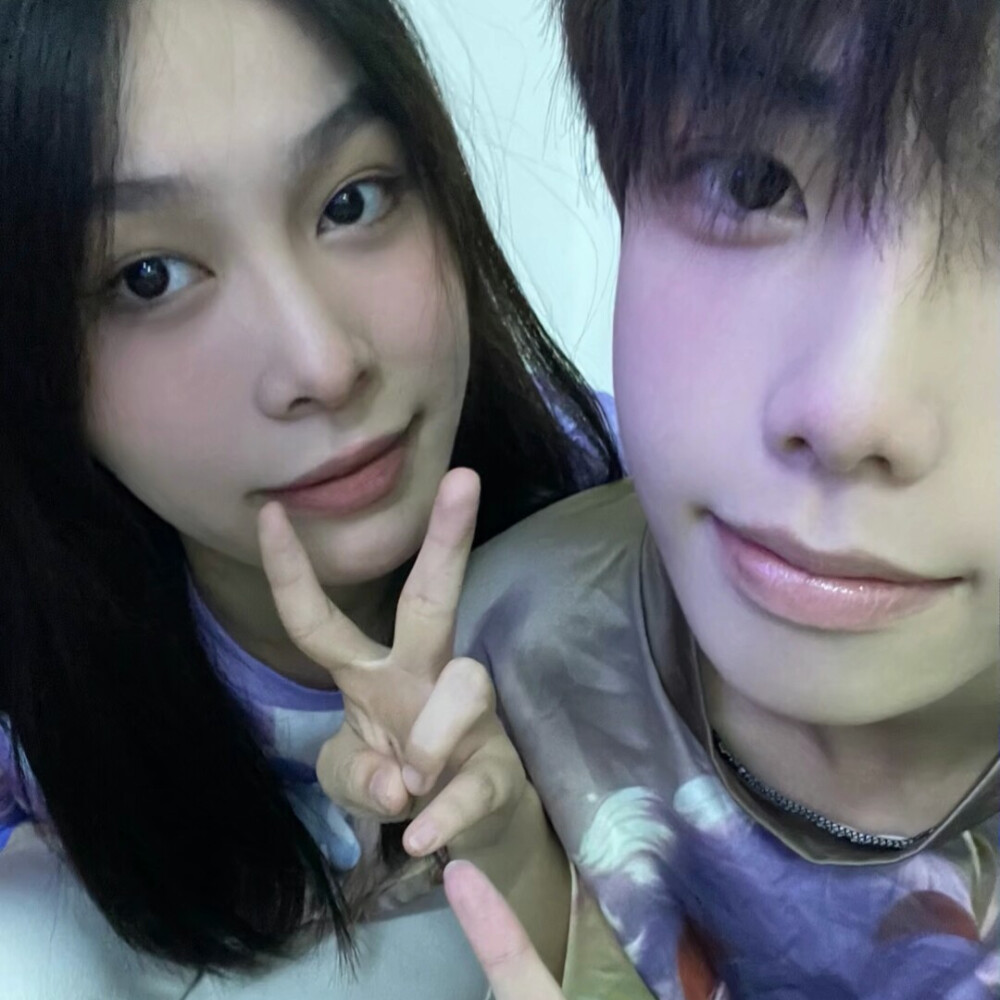 情侣头像 二传注明 dt薛芷柔