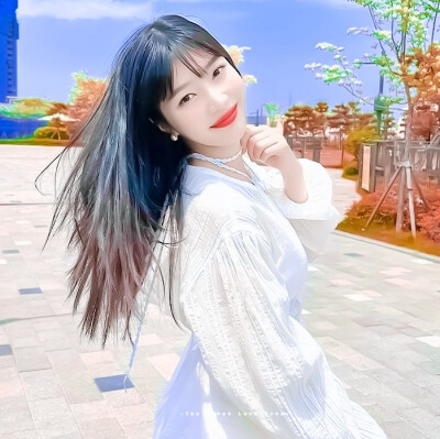 Joy｜我自私我希望那朵花只为我盛开