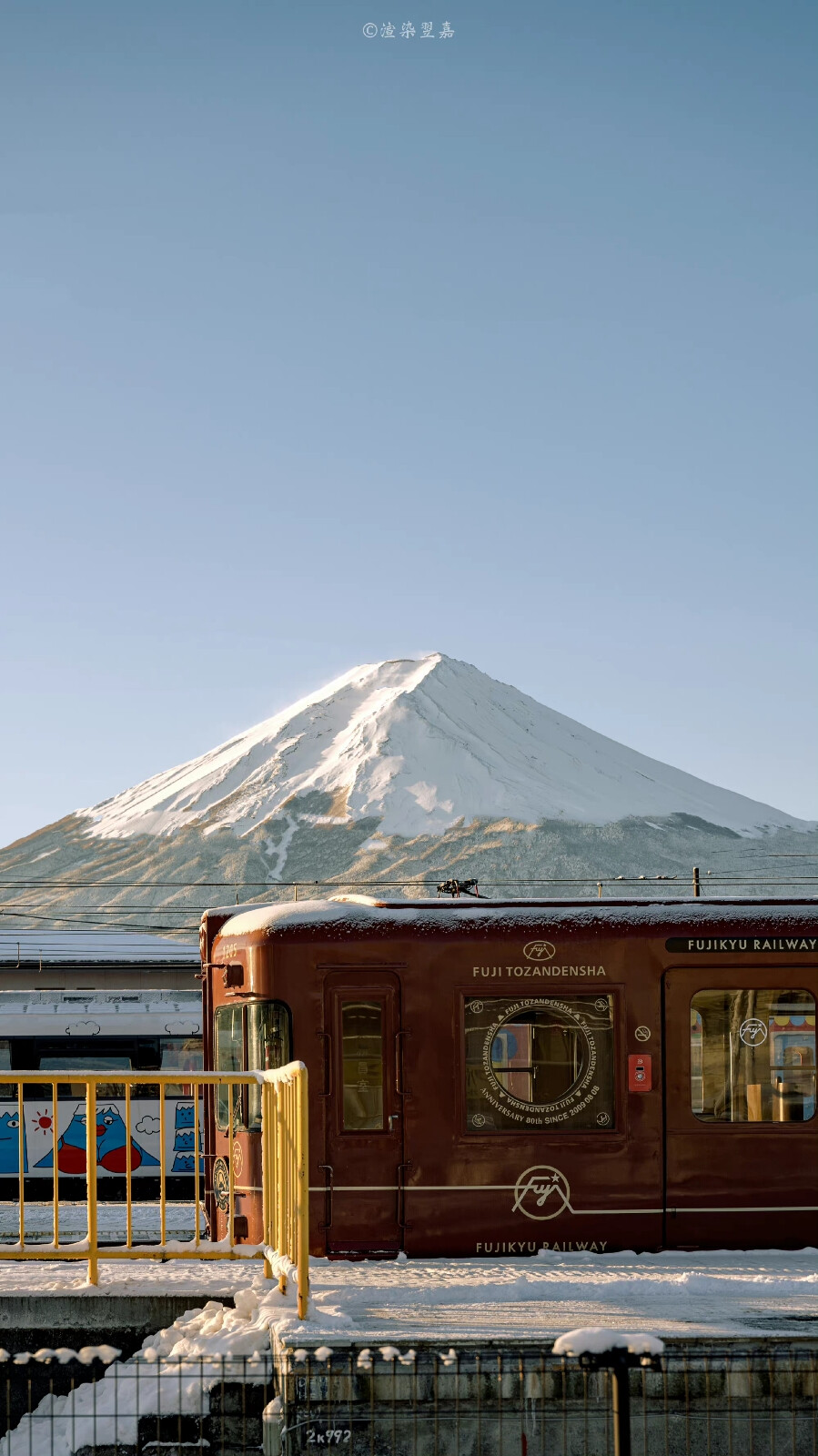 “谁能凭爱意要富士山私有” #微博vc计划# ​
摄影@渲染翌嘉