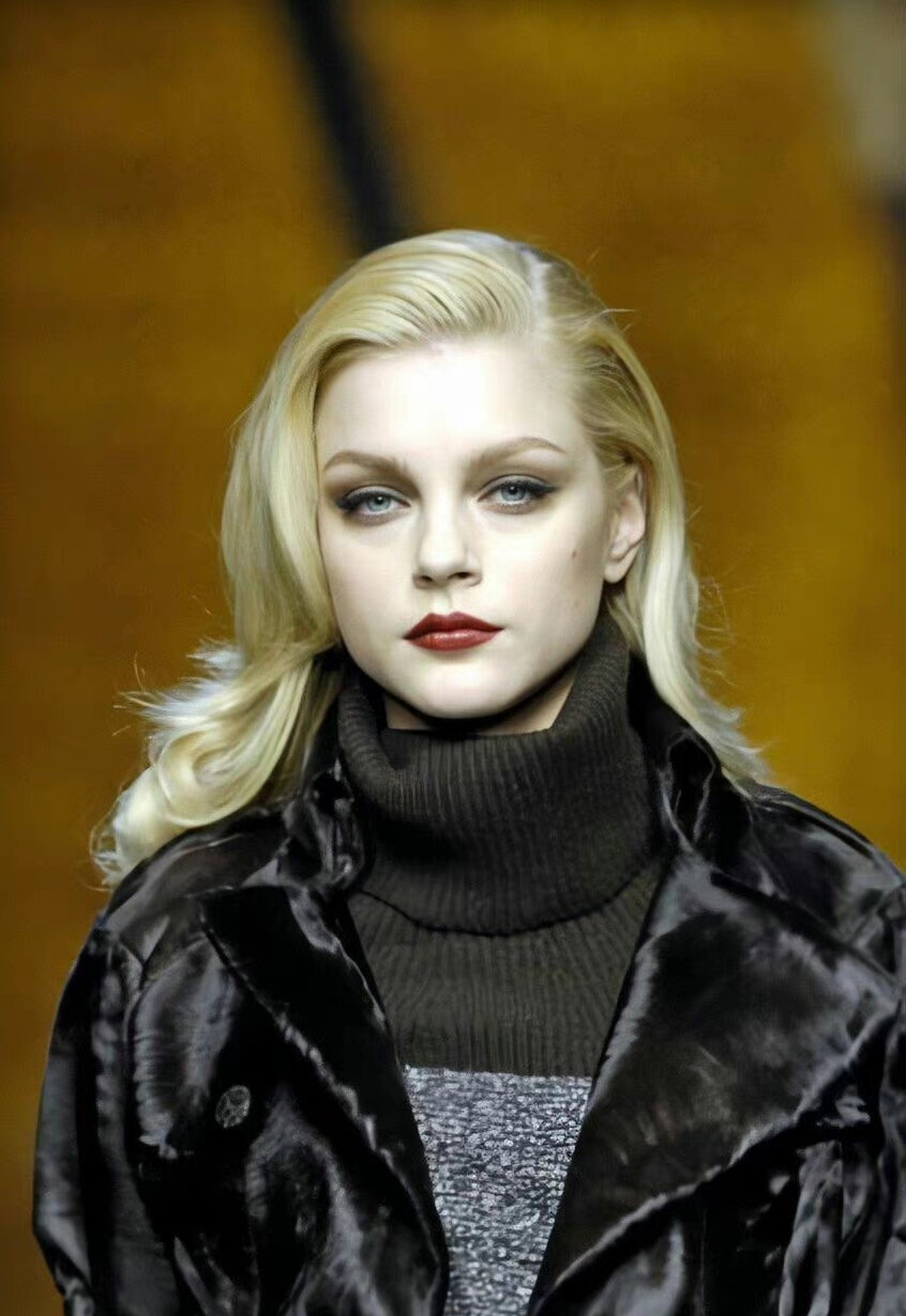 Jessica Stam