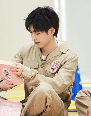 好多养眼的小哥哥