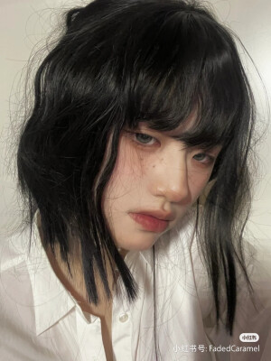 女生头像绘画素材
来源水印