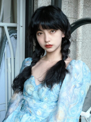 女生头像绘画素材
来源水印