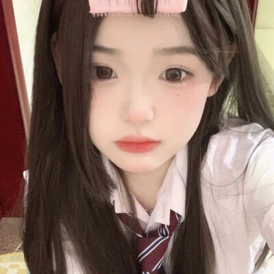 女头
图来源于网络 侵权删~