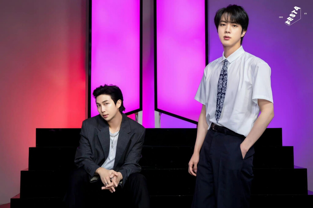 金硕珍
2022BTSFESTA
BTS 9TH ANNIVERSARY FAMILY PORTRAIT