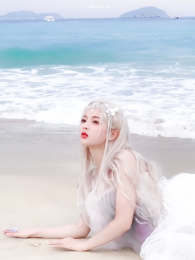 杨超越‖传说中你为爱甘心被搁浅