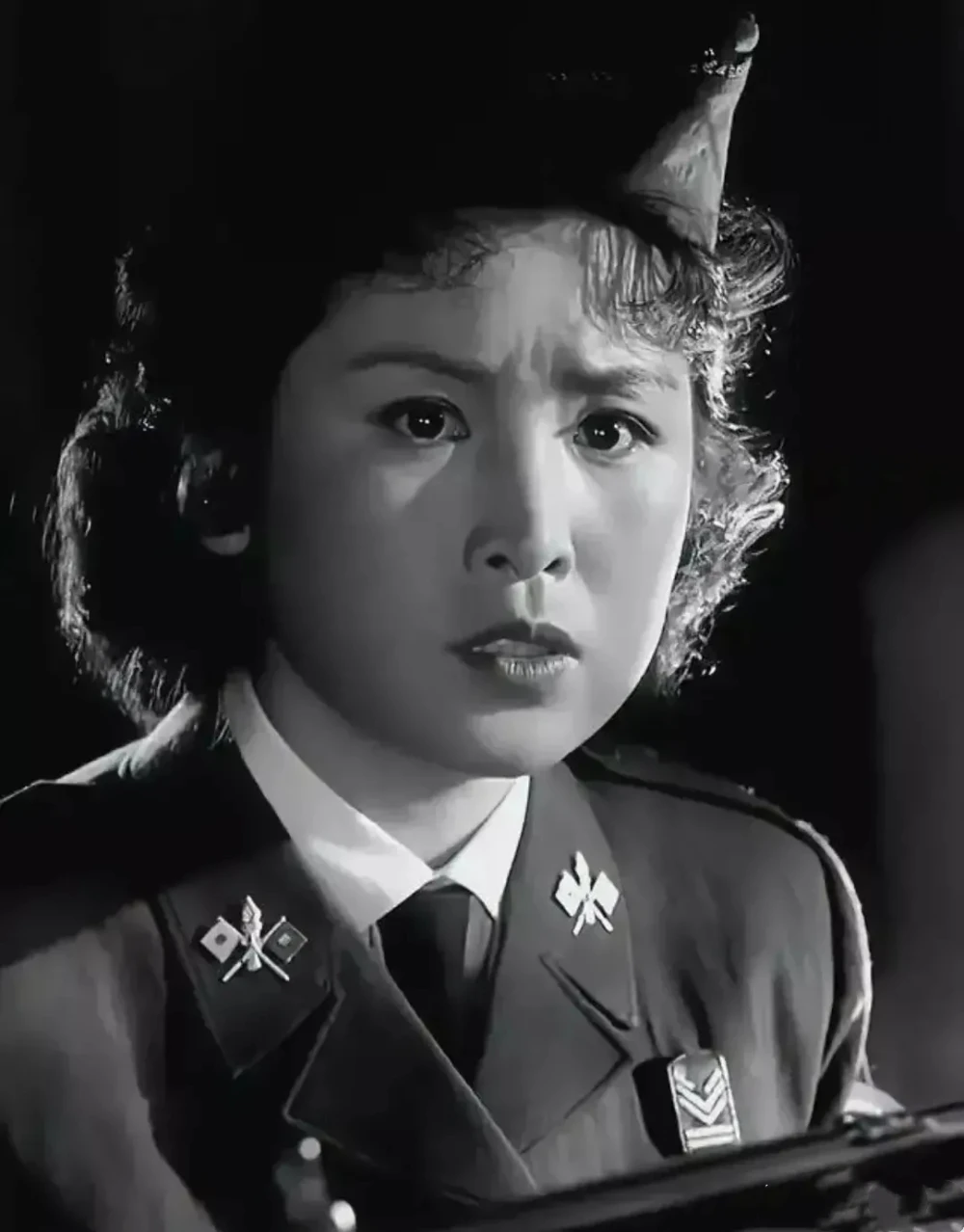 李松竹 《打击侵略者》中的地下工作者尹玉善