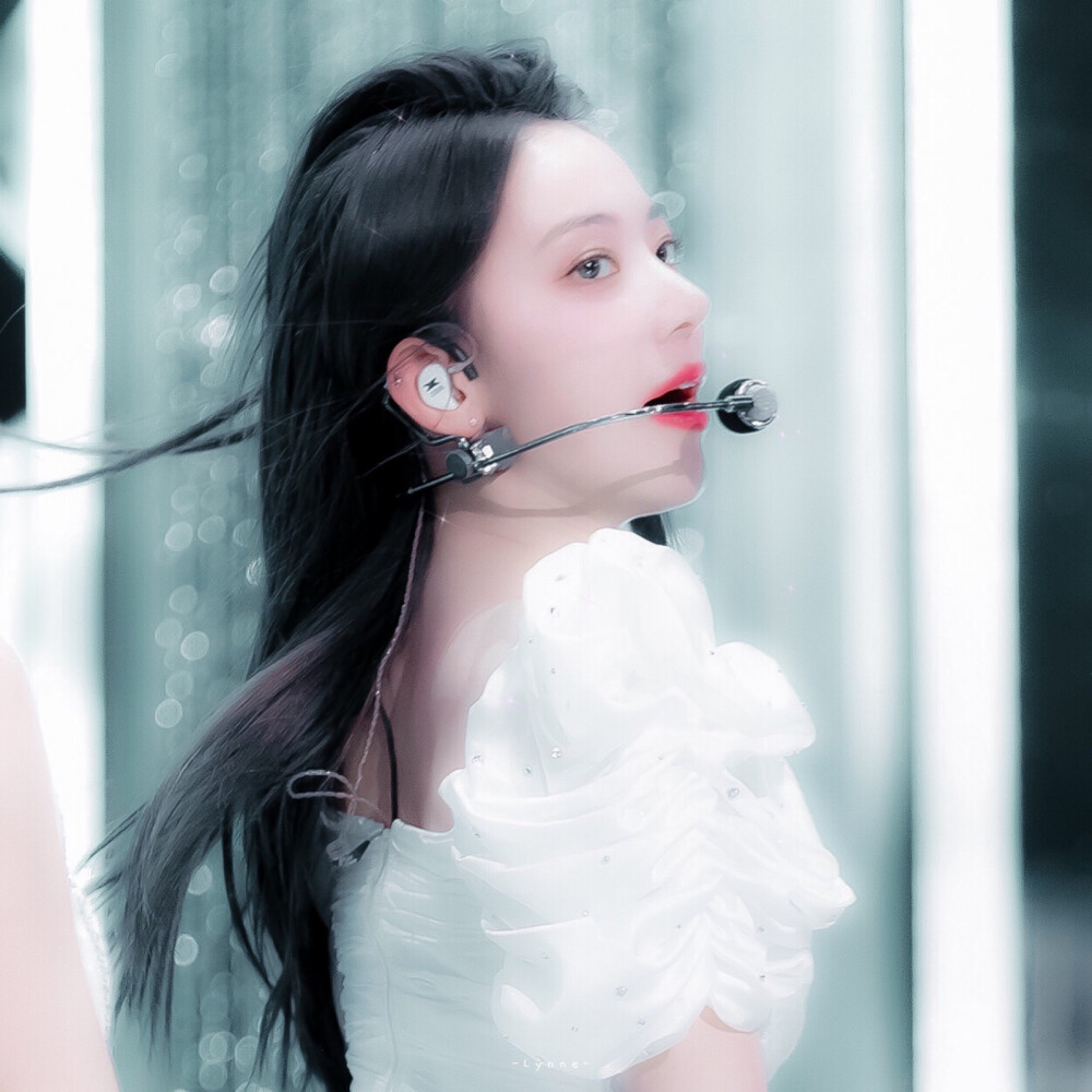 • 宫胁咲良
· Lynne