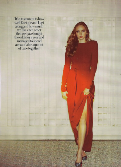 Harper's BAZAAR UK October 2009
Lily Cole photographed by Guy Aroch
[weibo@Tangyimem]