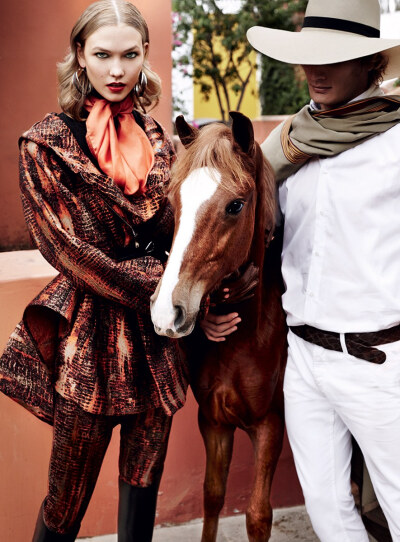 Karlie Kloss for Vogue Us September 2014 By Mario Testino
[weibo@TakkiStone]