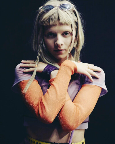 aurora aksnes
小曦
只存了我喜欢的
图源哔哩哔哩和百度,酷狗壁纸