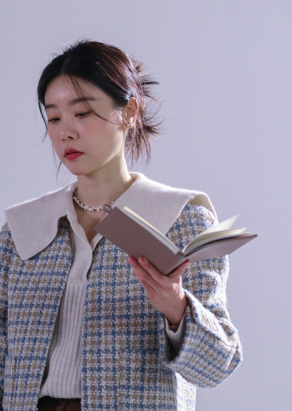 完美驾驭知性和休闲两种风格的GIRL‘S DAY朴素珍小姐姐的日常穿搭。 ​