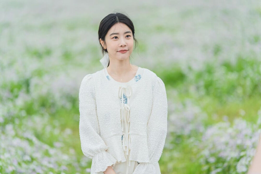 完美驾驭知性和休闲两种风格的GIRL‘S DAY朴素珍小姐姐的日常穿搭。 ​