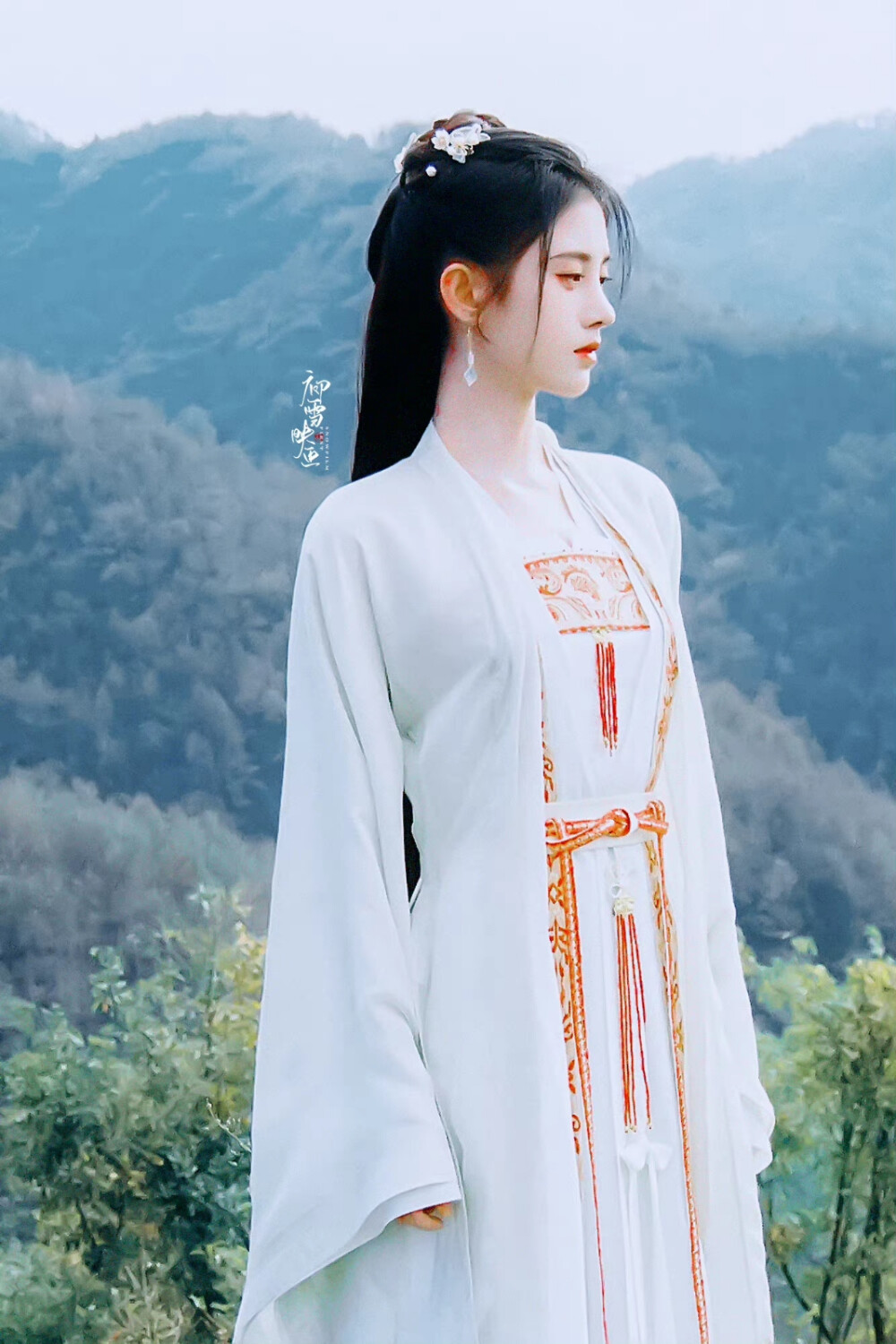 鞠婧祎 | 姜保宁
cr:初雪映画馆