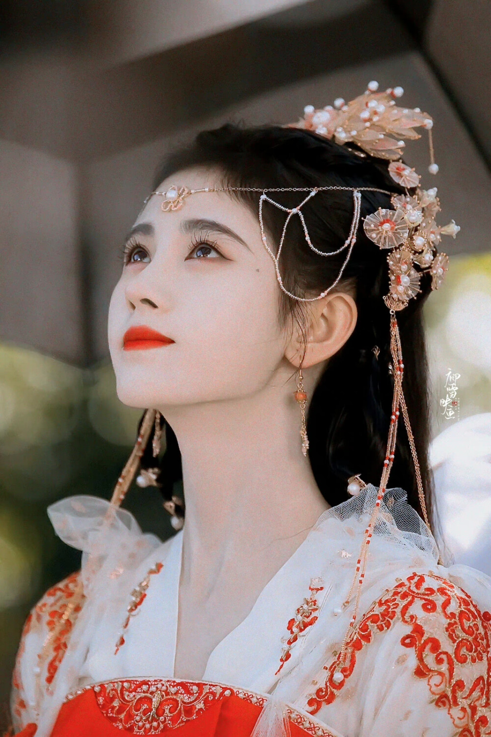 鞠婧祎 | 姜保宁
cr:初雪映画馆