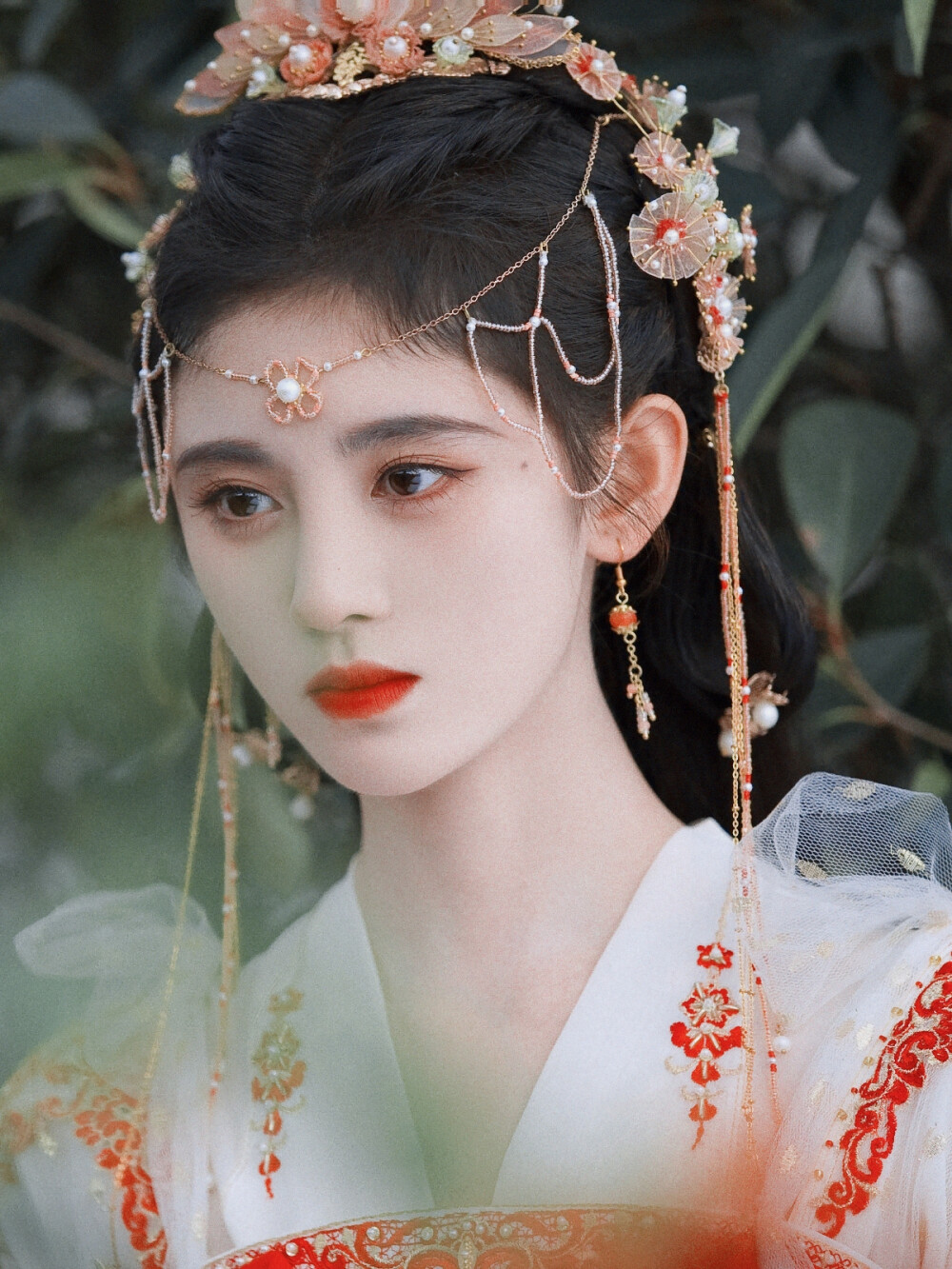 鞠婧祎 | 姜保宁
cr:初雪映画馆