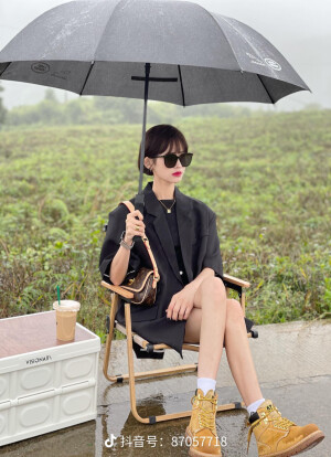 短发女生 小可爱