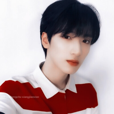 严浩翔。
二转注明dt安呈初在内卷。
看专辑。