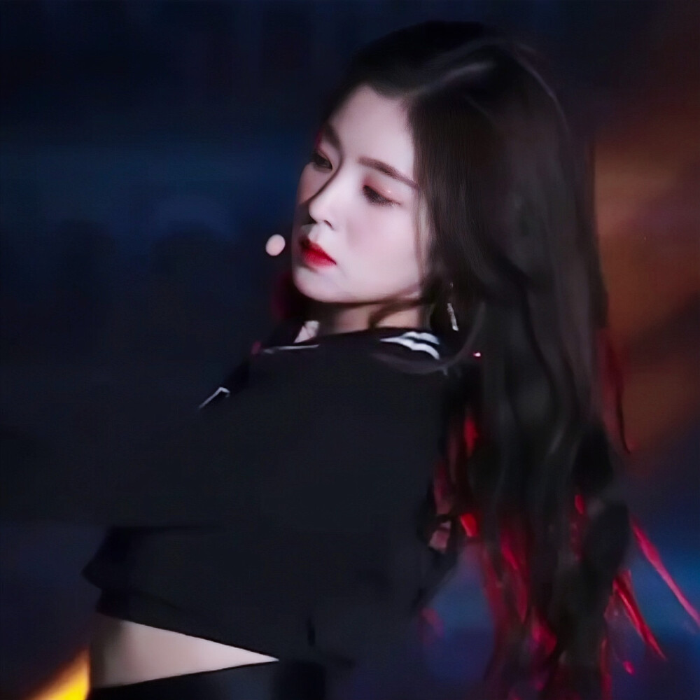 ·裴珠泫
原·仲隗