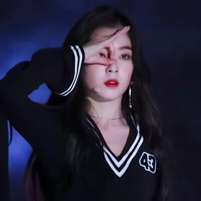 ·裴珠泫
原·仲隗