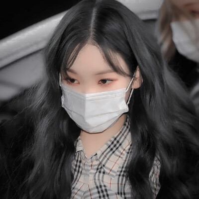  走进你走进了痛苦 ，离开你也离开了幸福