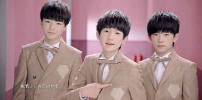 青春修炼手册
TFBOYS！！！！！！！！