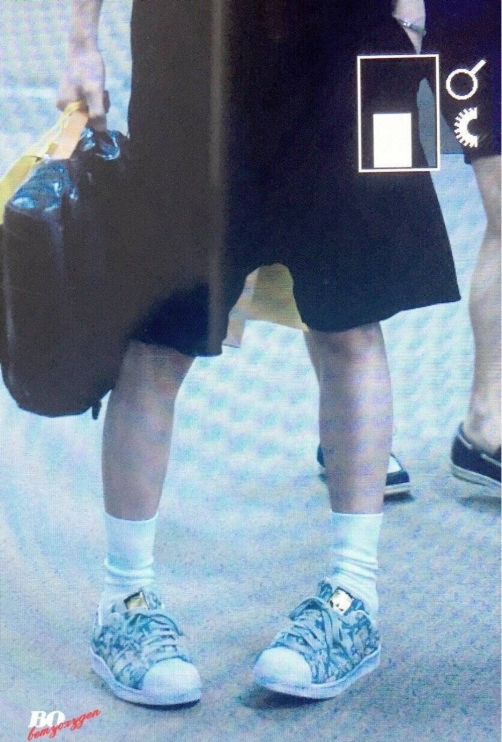 (●.●)穿白袜子のjiojio好可爱(●.●) cr:口袋丸啵