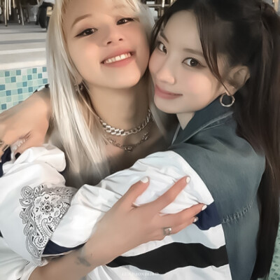 美女就是要双倍的! 