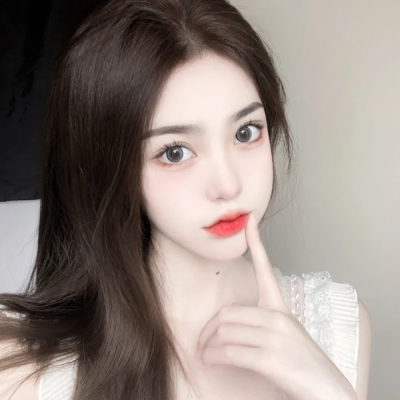 小时候画在手上的表明明不会走，可是为什么会带走我的青春。