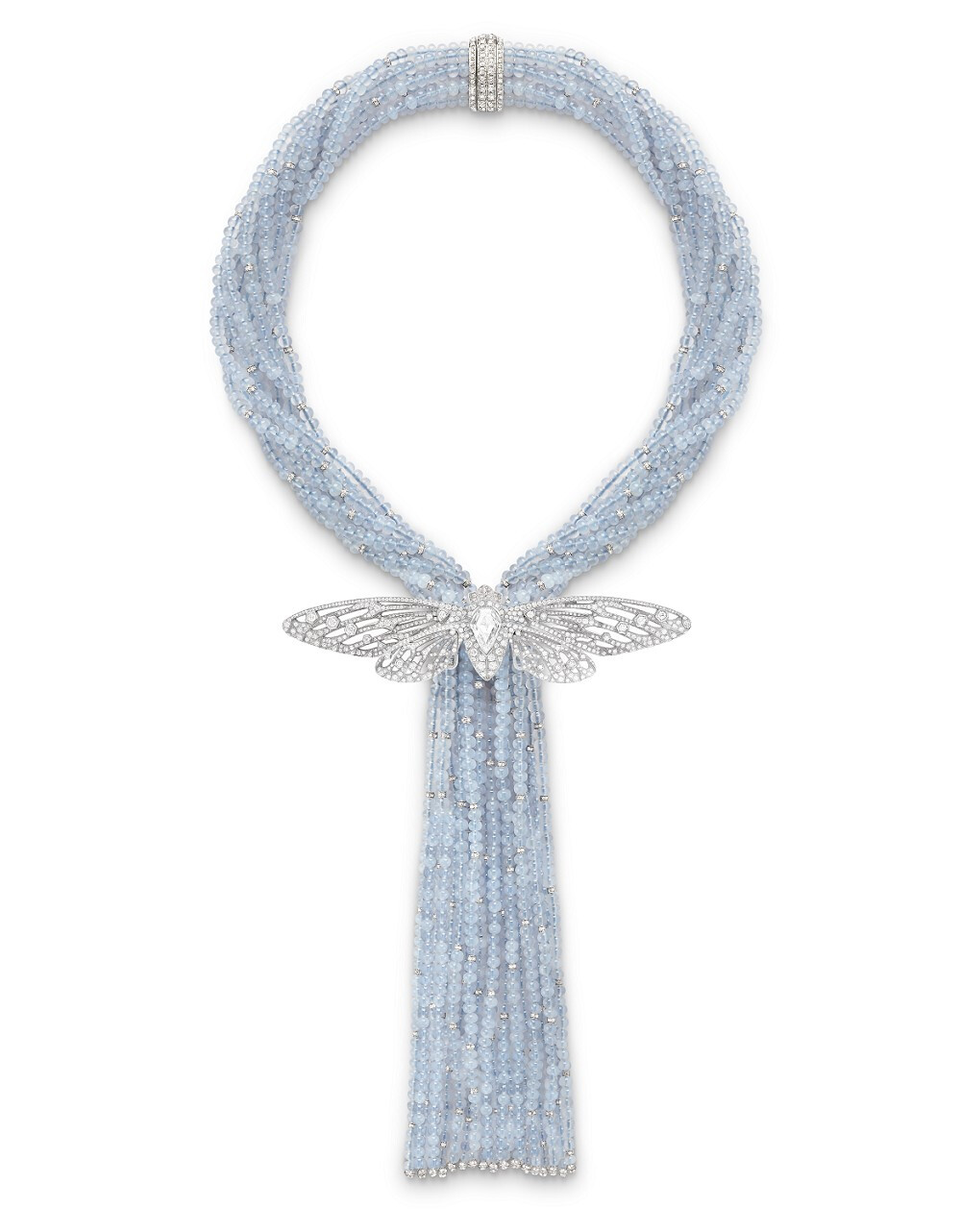 Boucheron 宝狮龙「Nature Triomphante」系列灵感源自自然意象 Cigale des Neiges 雪蝉白金项链 雪蝉造型中央镶嵌1颗3.07ct的风筝型切割钻石，达到 F 色 VS2 净度级别，周围点缀圆形切割钻石，项链和流苏部分由海玉髓圆珠串成