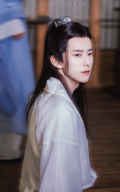 锦超
见微博超话