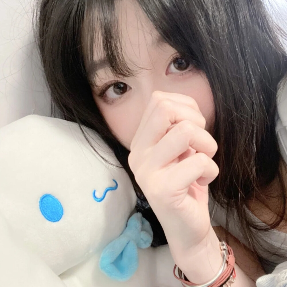 女头
图来源于网络 侵权删~