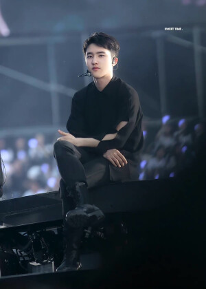 EXO•都暻秀 D.O.