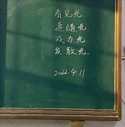 因为很久没更新了，偷偷出现一下～
