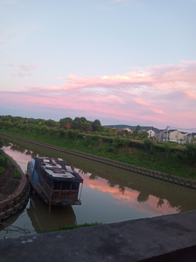 天空留下来的美景
