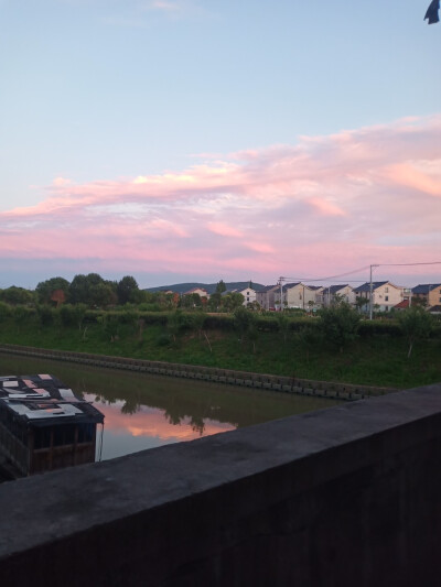 天空留下来的美景