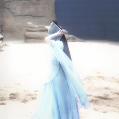 
东京还真是富贵迷人眼 深情不堪许。