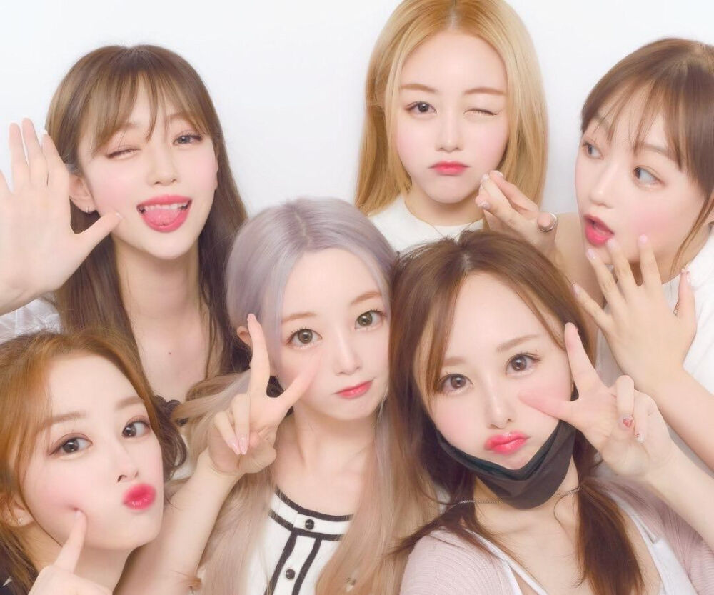 rocketpunch
©logo 侵权删.