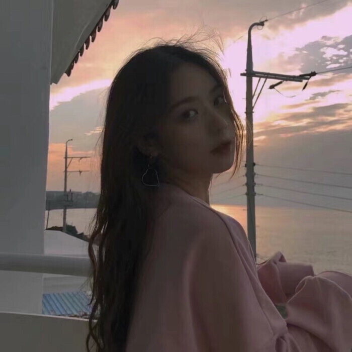 女头