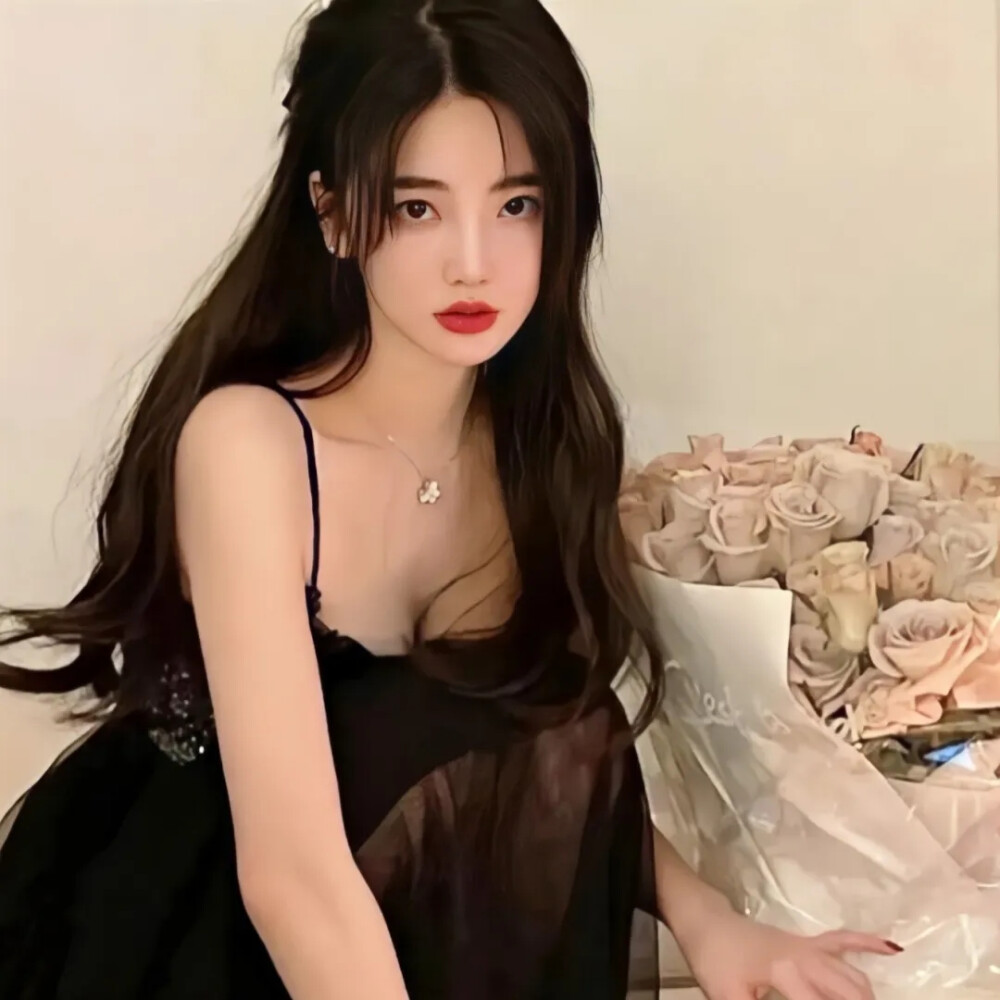 万物与我都是荒诞的静寂（万物与我都是荒诞的静寂，此时我想你。）