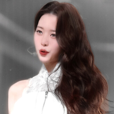 
//雪地里相爱
他们说零下已结晶的誓言不会坏