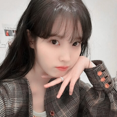 IU