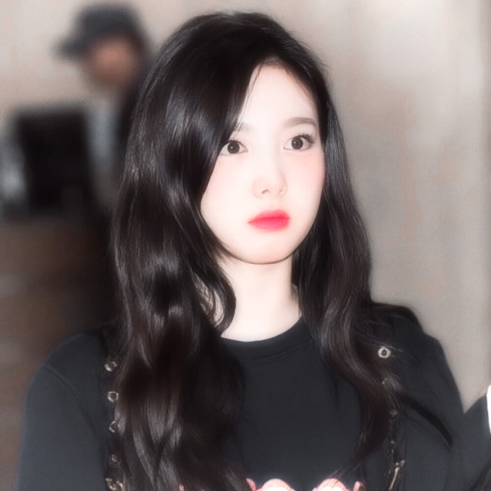 “如果哪天你不愛我了,請一定要告訴我,我不希望維持感情,也不希望你錯過對你好的人,話說完了,你就可以開心離開了”