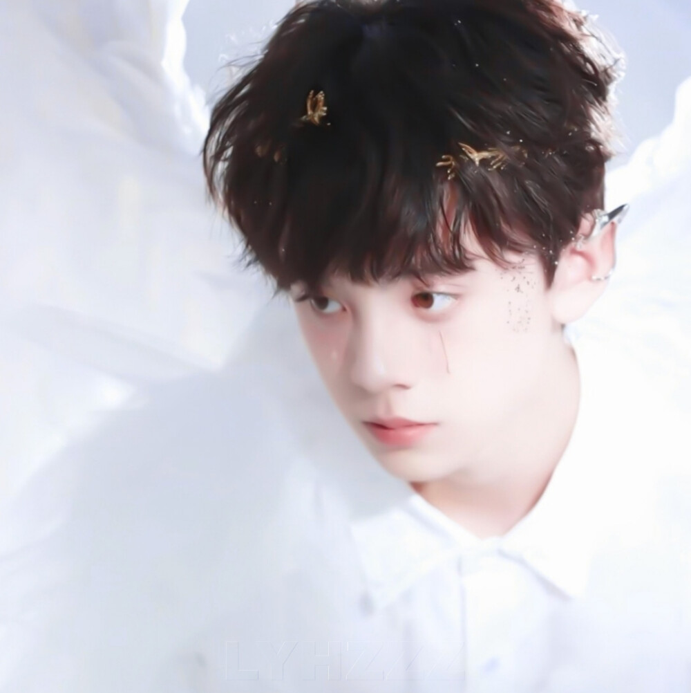 1:1
左航
抱图留评·禁二改 转载标明