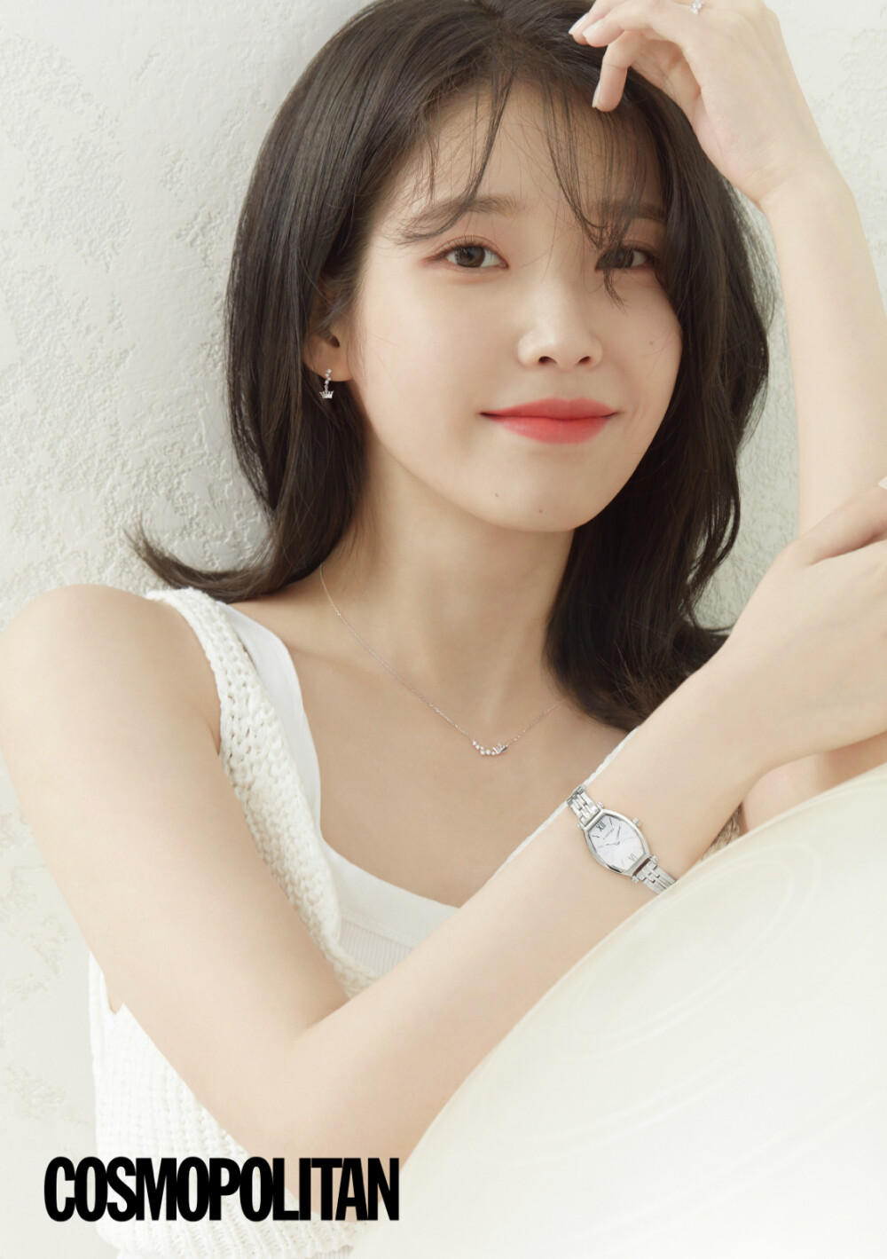 iu我老婆 图源来自微博 @onlyu-iu李知恩 6-22