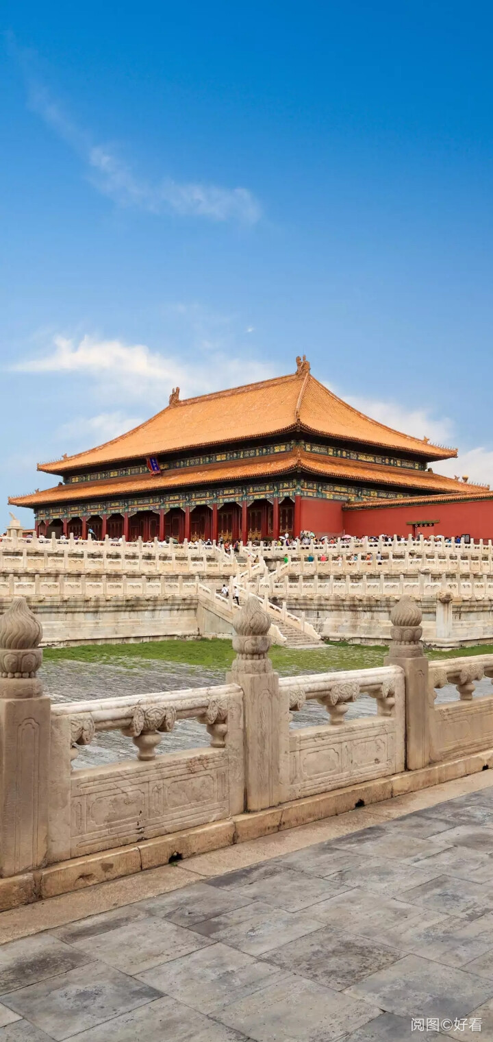 从lofter平台上收集到的一些红墙金瓦的摄影。可作为一些素材提供灵感和模型。