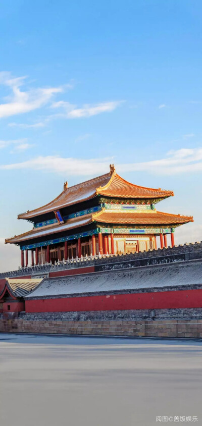 从lofter平台上收集到的一些红墙金瓦的摄影。可作为一些素材提供灵感和模型。